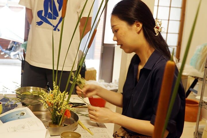 Osaka: Learning Ikebana with Japanese Masters — photo 11