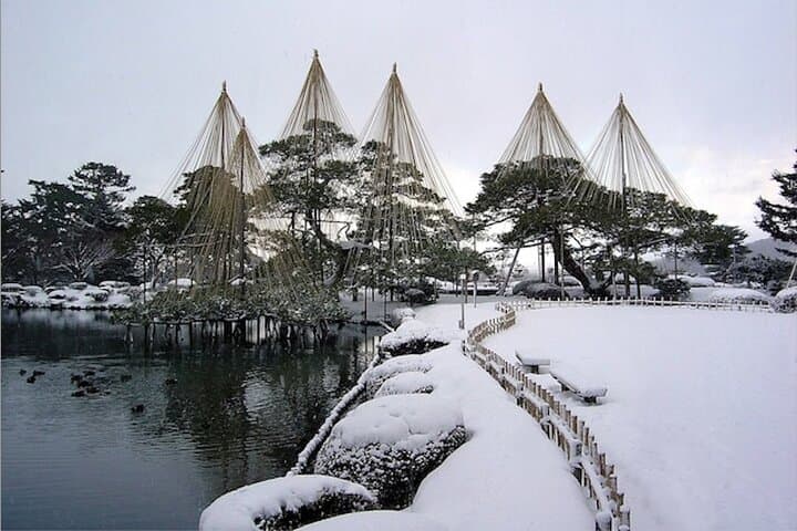 Kanazawa and Shirakawa-go Full-Day Bus Tour — photo 9