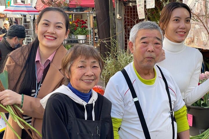 Private Home Visit Style Tour in Yanaka with Local Experience — photo 12