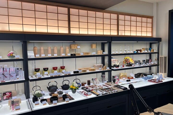 Tokyo 6hr Private Guided Tour & Maki-e Experience — photo 9
