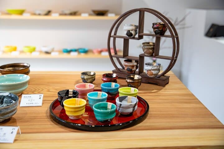Zen Garden Making and Matcha Tasting in Handmade Pottery Shop — photo 8