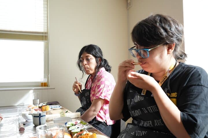 Private & Small Group 3 Types of Sushi Lesson & Supermarket Tour — photo 18