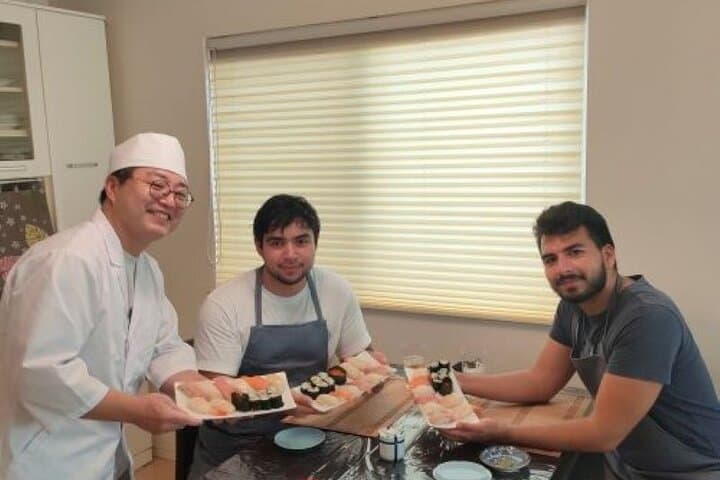 Private & Small Group 3 Types of Sushi Lesson & Supermarket Tour — photo 3