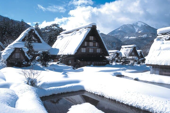 One-Way Bus Ticket: Takayama to Kanazawa via UNESCO Shirakawa-go — photo 10
