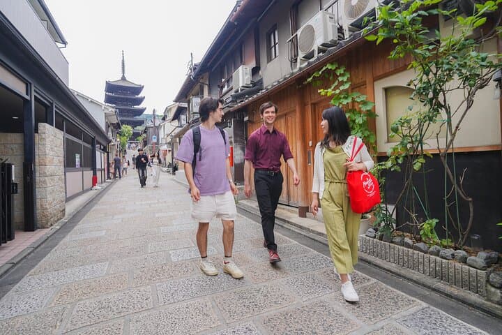 The Way of Tea: Kyoto Crafts, Hidden Temples & Wabi-Sabi Walk — photo 14