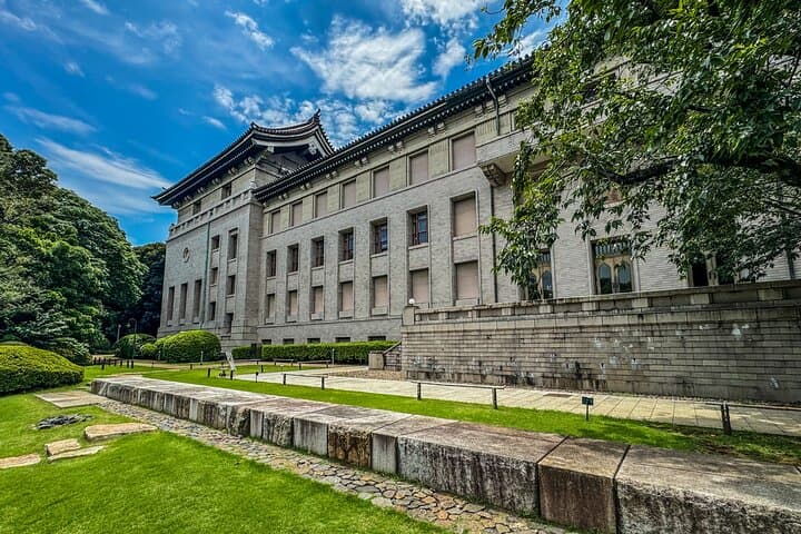 Tokyo National Museum & Ueno Park Private guided tour — photo 3