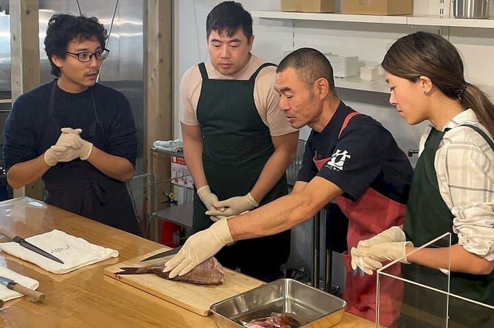 Sashimi Course with a Chef — photo 1