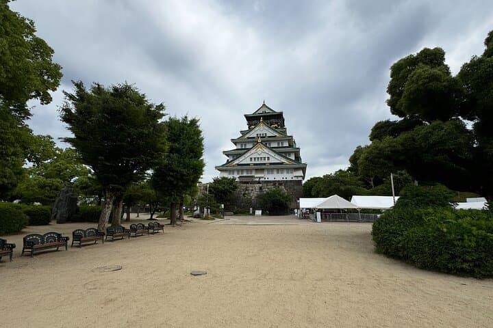 Osaka Early Morning Osaka Castle Tour Avoid Crowds — photo 8