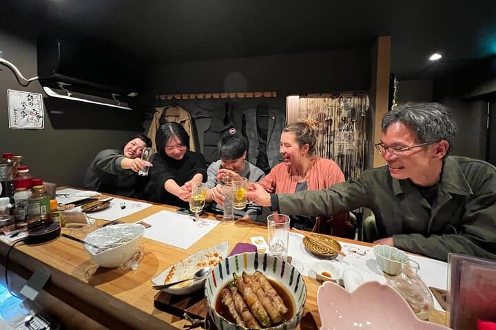 Hidden Local Bars Hopping tour in Kobe — photo 4