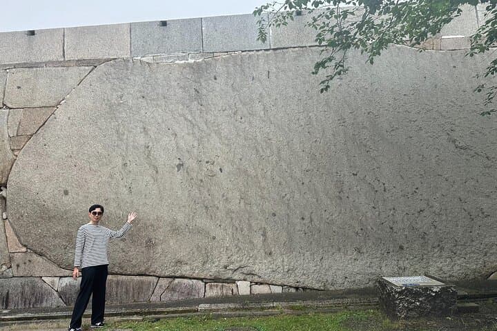 Guided Tour of Osaka Castle and Osaka Historical Museum — photo 15