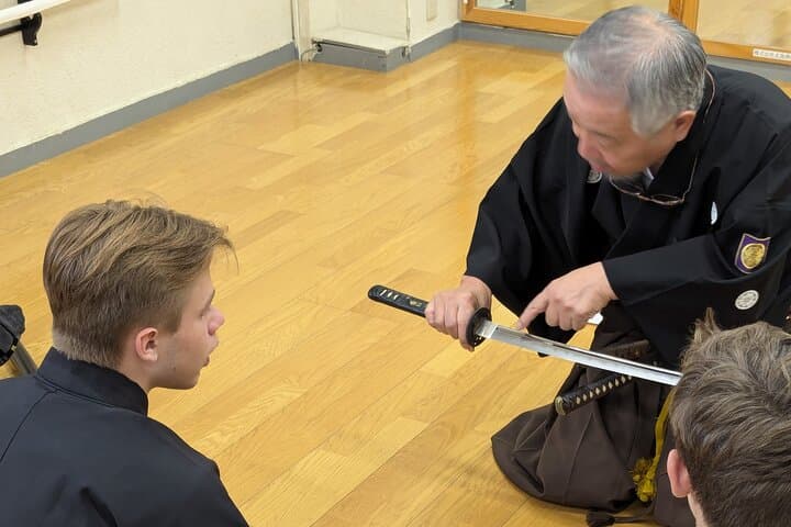 Samurai Sword Training with a Dan Master in Shinjuku, Tokyo — photo 4