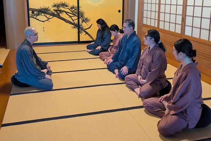 Private Zen Meditation in English in Shinjuku, Tokyo — photo 1