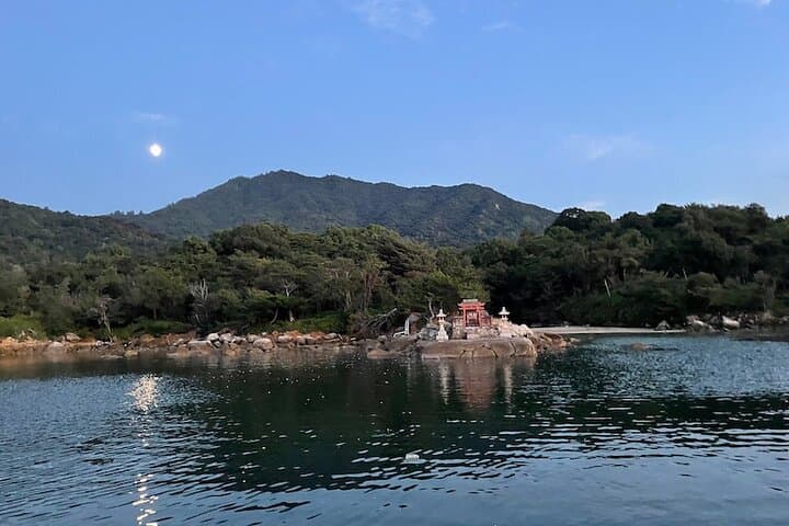 Private Cruise: Guided Sea Worship & Visit Two Seaside Shrines — photo 8