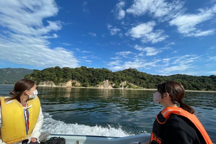 3 Hour Nanaura Tour around Miyajima with Lunch Box — photo 4