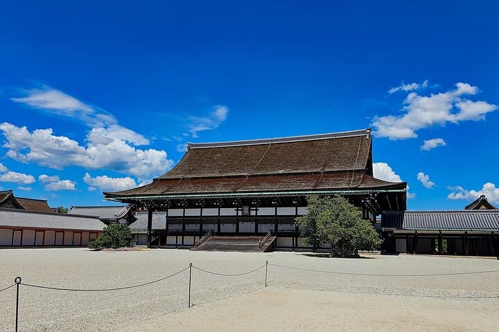 Kyoto Imperial Palace & Nijo Castle Guided Walking Tour - 3 Hours — photo 17