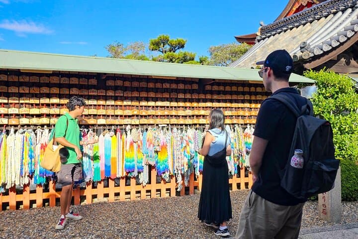 Kyoto: Fushimi Inari Taisha Small Group Guided Walking Tour — photo 3
