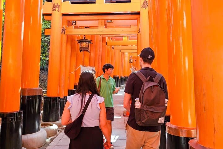 Kyoto: Fushimi Inari Taisha Small Group Guided Walking Tour — photo 10