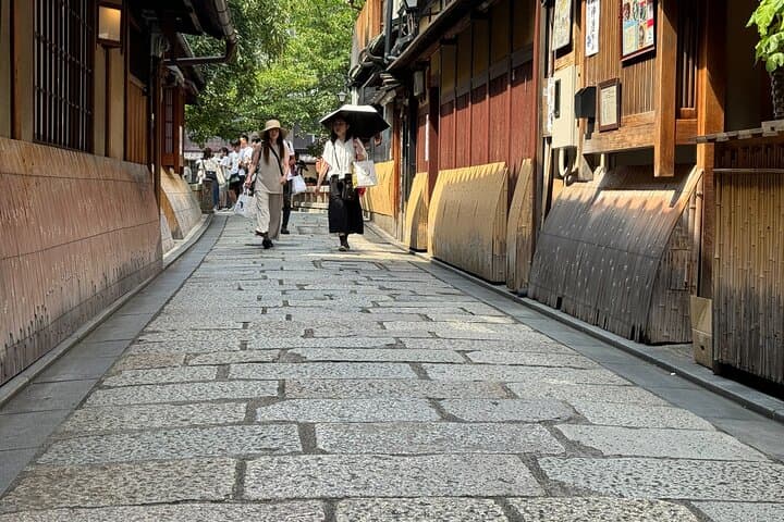 Kyoto: Half-Day Private Tour Gion Geisha Districts & Kiyomizu — photo 10