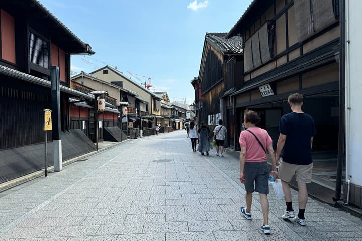 Kyoto: Half-Day Private Tour Gion Geisha Districts & Kiyomizu — photo 4