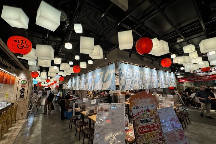 Osaka Umeda: Private Local Izakaya Bar Hopping Experience — photo 10
