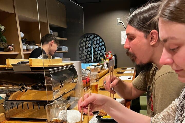 Hidden Local Bars Hopping tour in Kobe — photo 11