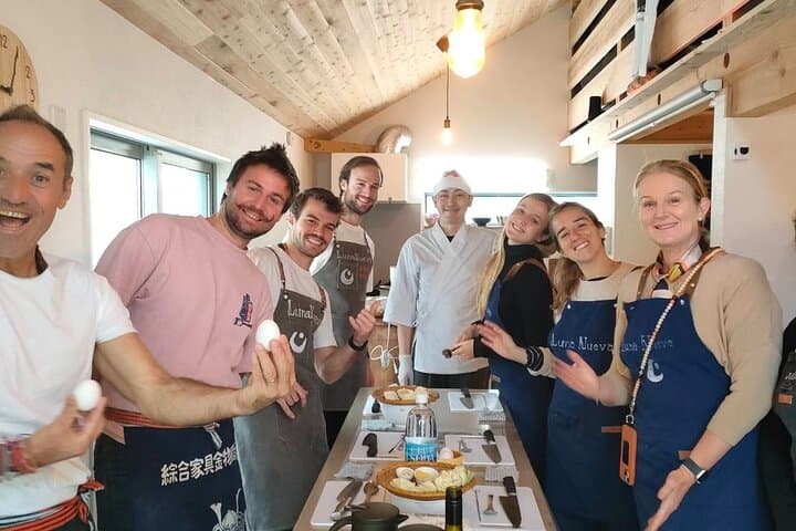 Ramen & Dumpling Cooking in Tokyo with Chef/Vegan possible — photo 4