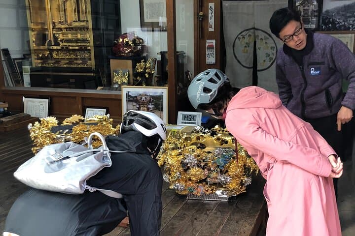 Ride around the Castle, Slurp Like a Local — photo 5