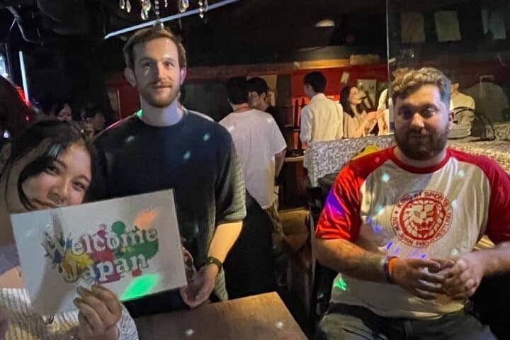 Meet Locals experience Fun Chat Drink Osaka International Party — photo 10