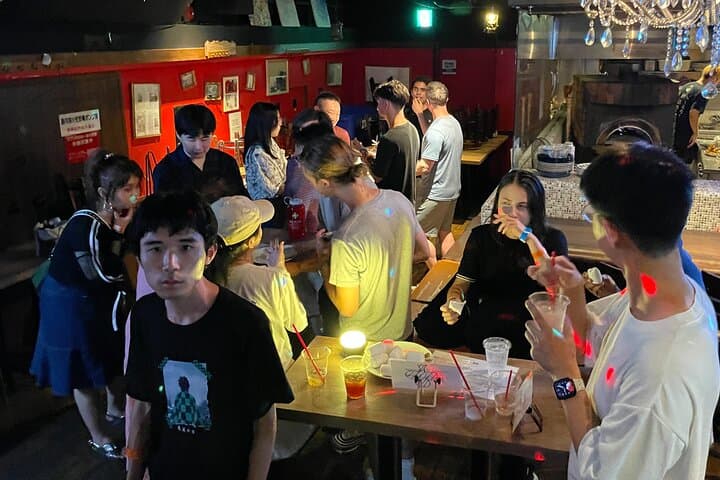 Meet Locals experience Fun Chat Drink Osaka International Party — photo 15