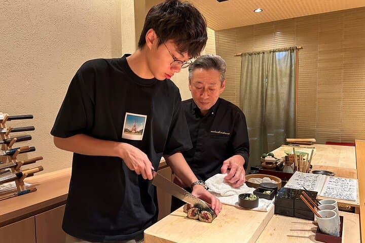 SUSHI Making Experience at Restaurant — photo 6