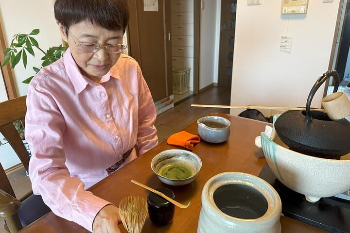 Calligraphy and Matcha in a Warm Kumamoto Home — photo 16