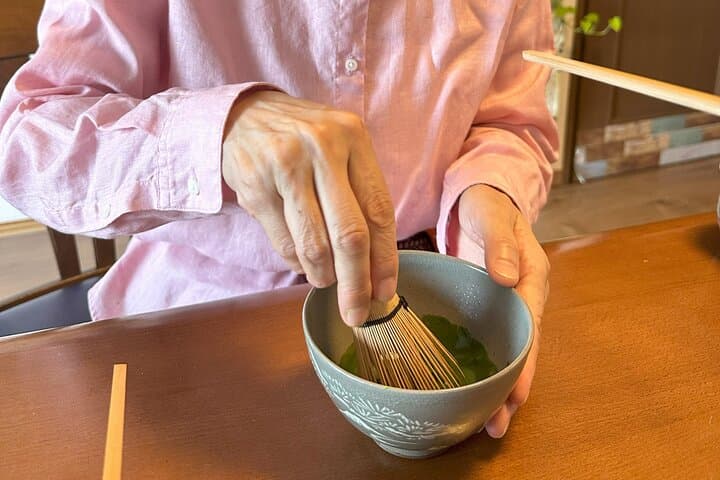 Calligraphy and Matcha in a Warm Kumamoto Home — photo 6