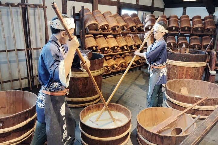 Kobe: 3-Hour Private Sake Tour in Japan’s Top Sake Area — photo 2