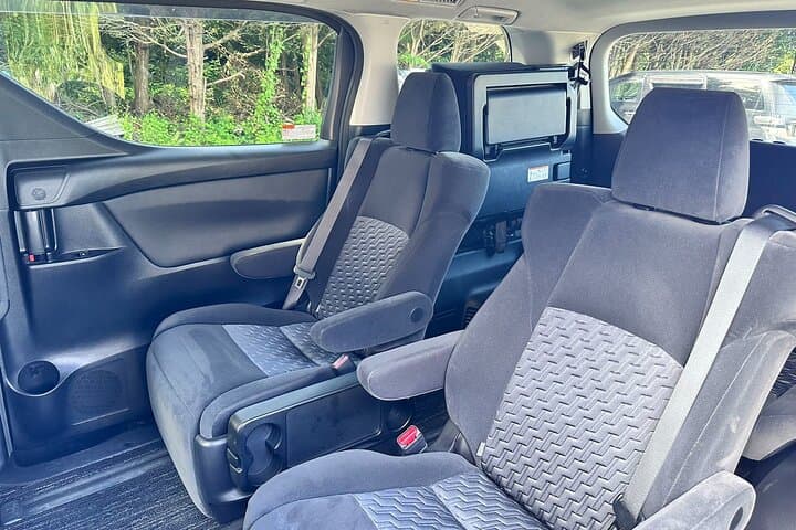 Niseko ⇔ New Chitose Airport Private Transfer | Licensed Driver — photo 5