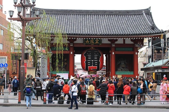 Asakusa Food Sample Experience Tour and Kappabashi Bridge — photo 2