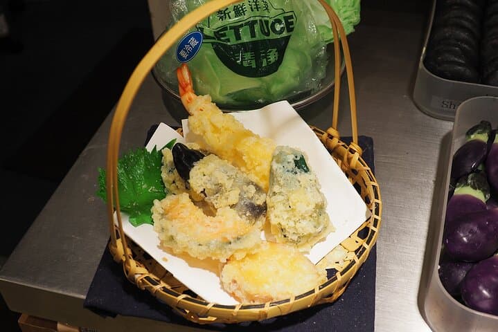 Asakusa Food Sample Experience Tour and Kappabashi Bridge — photo 5