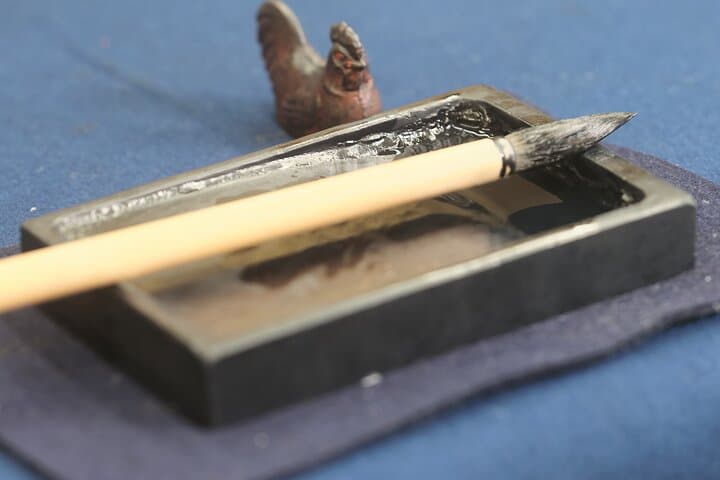 Tokyo Shinagawa Experience Calligraphy Wearing a Kimono or Samue — photo 4
