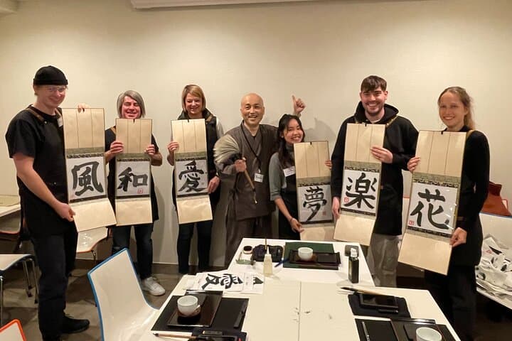 Japanese Calligraphy Experience in Osaka — photo 16