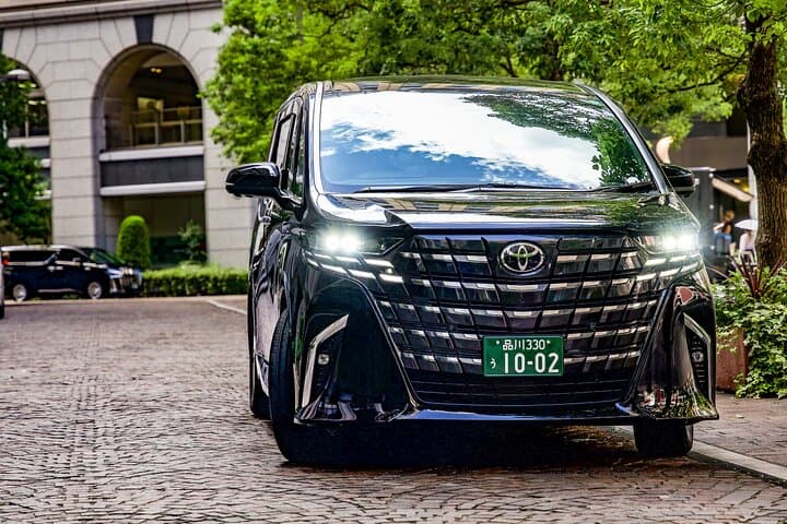All Inclusive Private "Neo Tokyo Tour" on a Luxury Car — photo 5