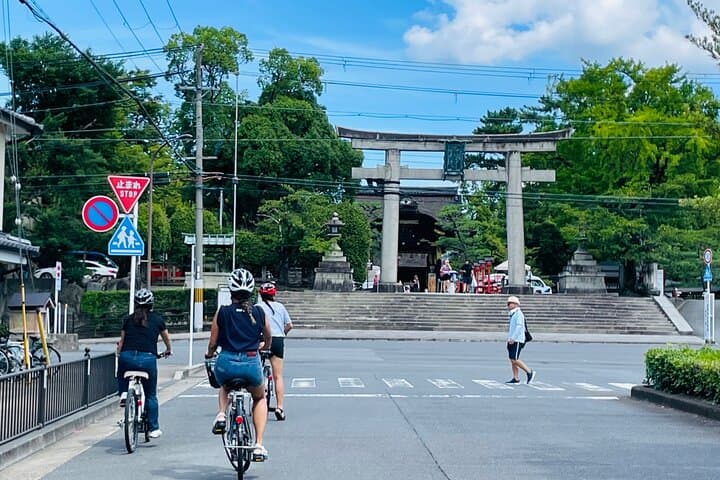 Pedal Adventure Kyoto's iconic landmarks on an e-bike tour — photo 6