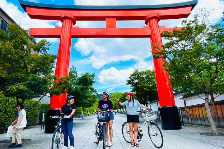 Pedal Adventure Kyoto's iconic landmarks on an e-bike tour — photo 2