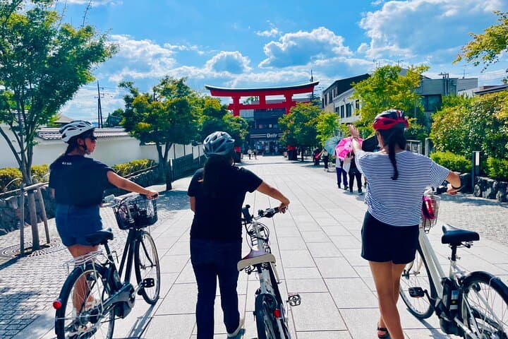 Pedal Adventure Kyoto's iconic landmarks on an e-bike tour — photo 15