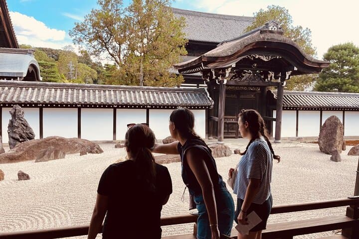 Pedal Adventure Kyoto's iconic landmarks on an e-bike tour — photo 9