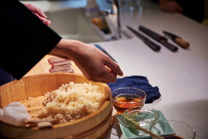 Private Sushi Making with a Sushi Master — photo 14