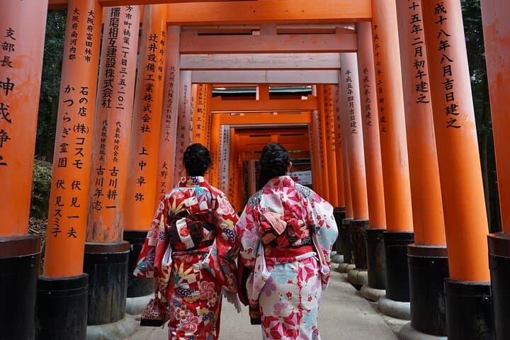 Kyoto Walking Tour at Fushimi Inari Shrine and Tofukuji Temple — photo 7
