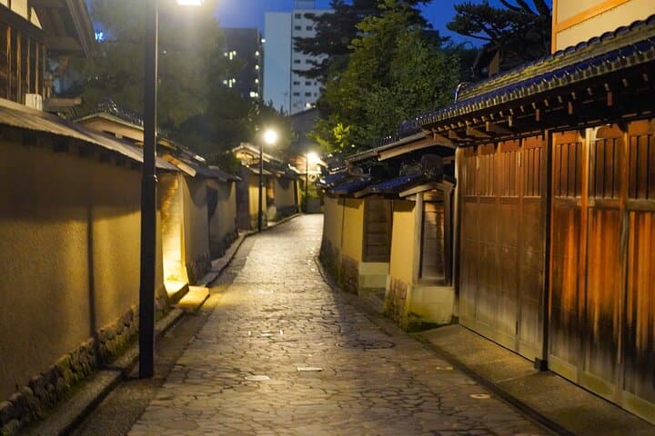Kanazawa Night Foodie Tour (Private Option Available) — photo 18