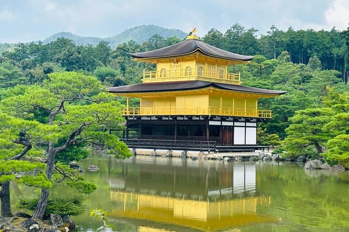 Kyoto Customizable Tour with Guide and Luxury Vehicle — photo 3