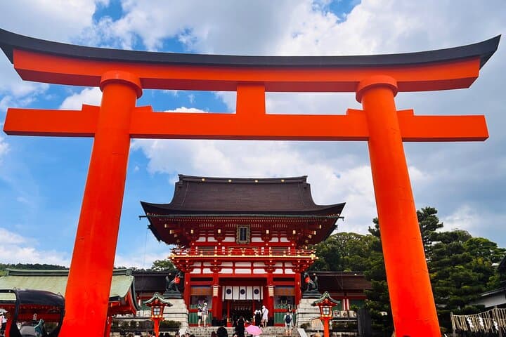 Kyoto Customizable Tour with Guide and Luxury Vehicle — photo 4