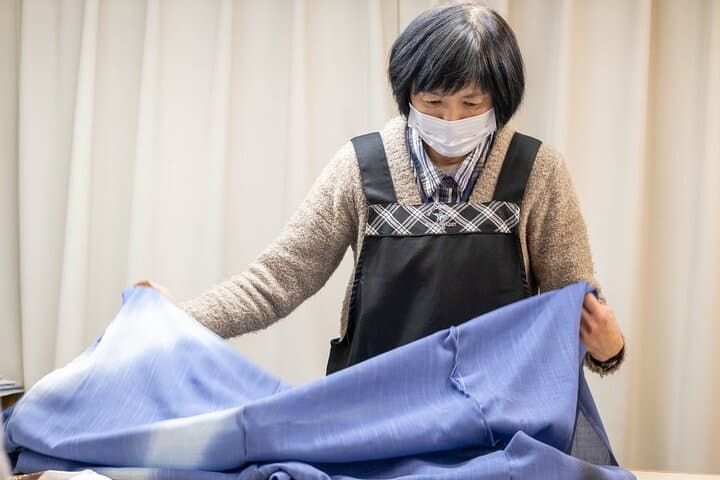 Private Guided Tour to Kimono Factory in Tokamachi — photo 5