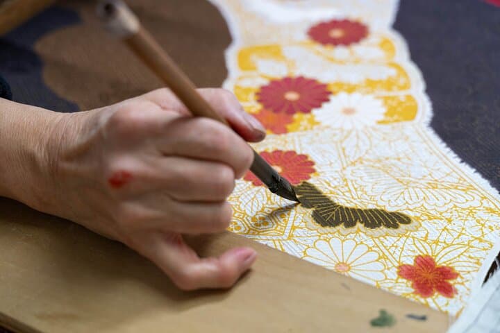 Private Guided Tour to Kimono Factory in Tokamachi — photo 8